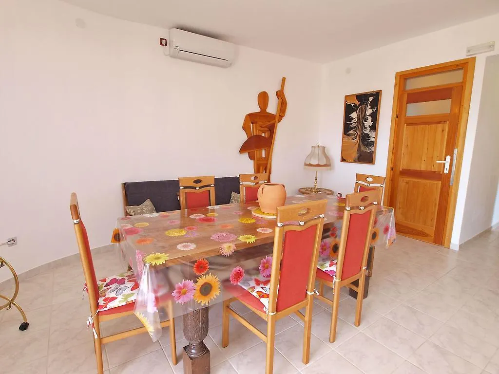 Apartments By The Sea 750 Pula 0*, Pjescana Uvala Croatia