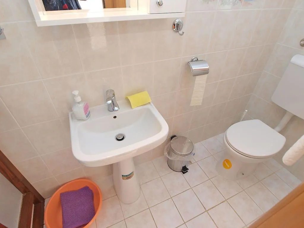 Apartments By The Sea 750 Pula 0*, Pjescana Uvala
