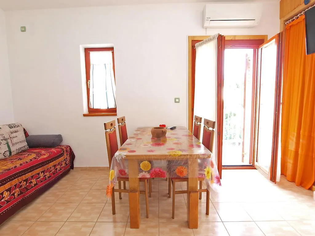 Apartments By The Sea 750 Pula 0*, Pjescana Uvala